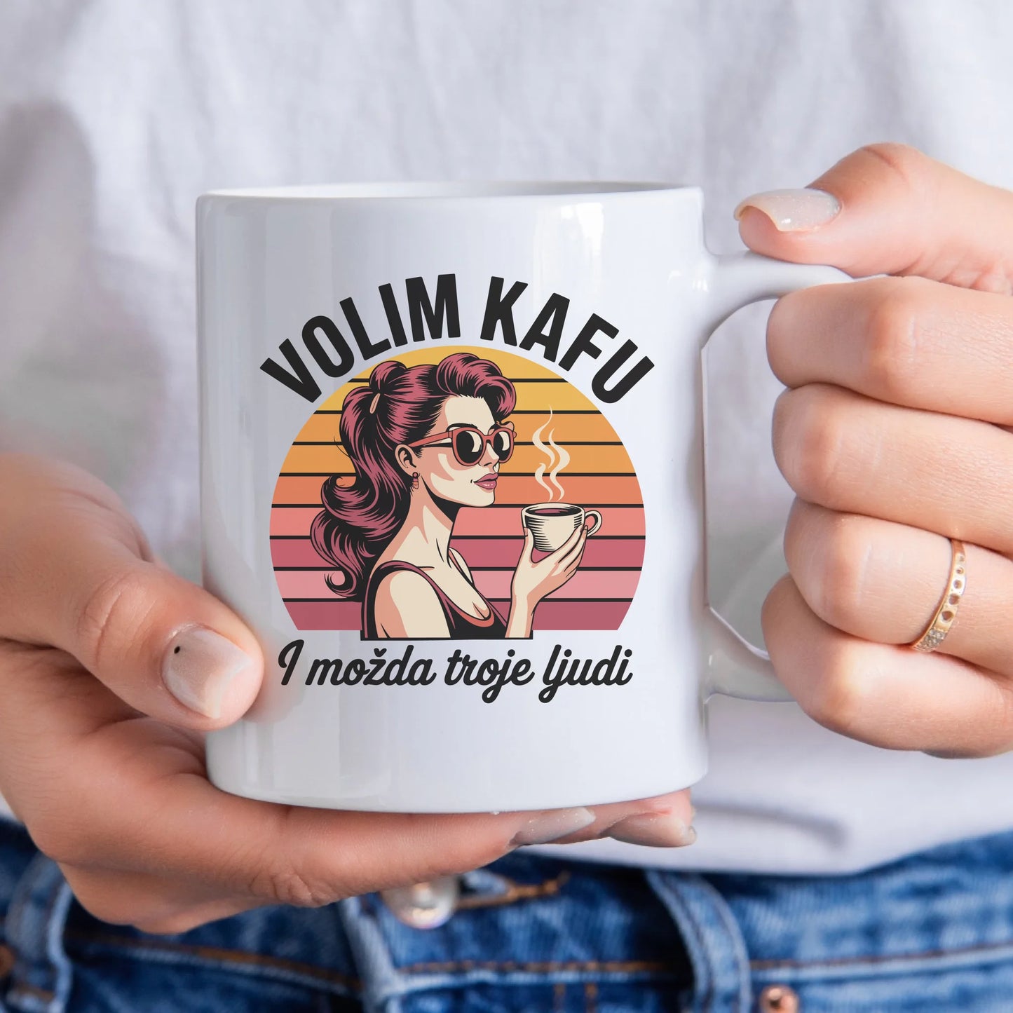 Volim kafu i možda troje ljudi - Šoljica