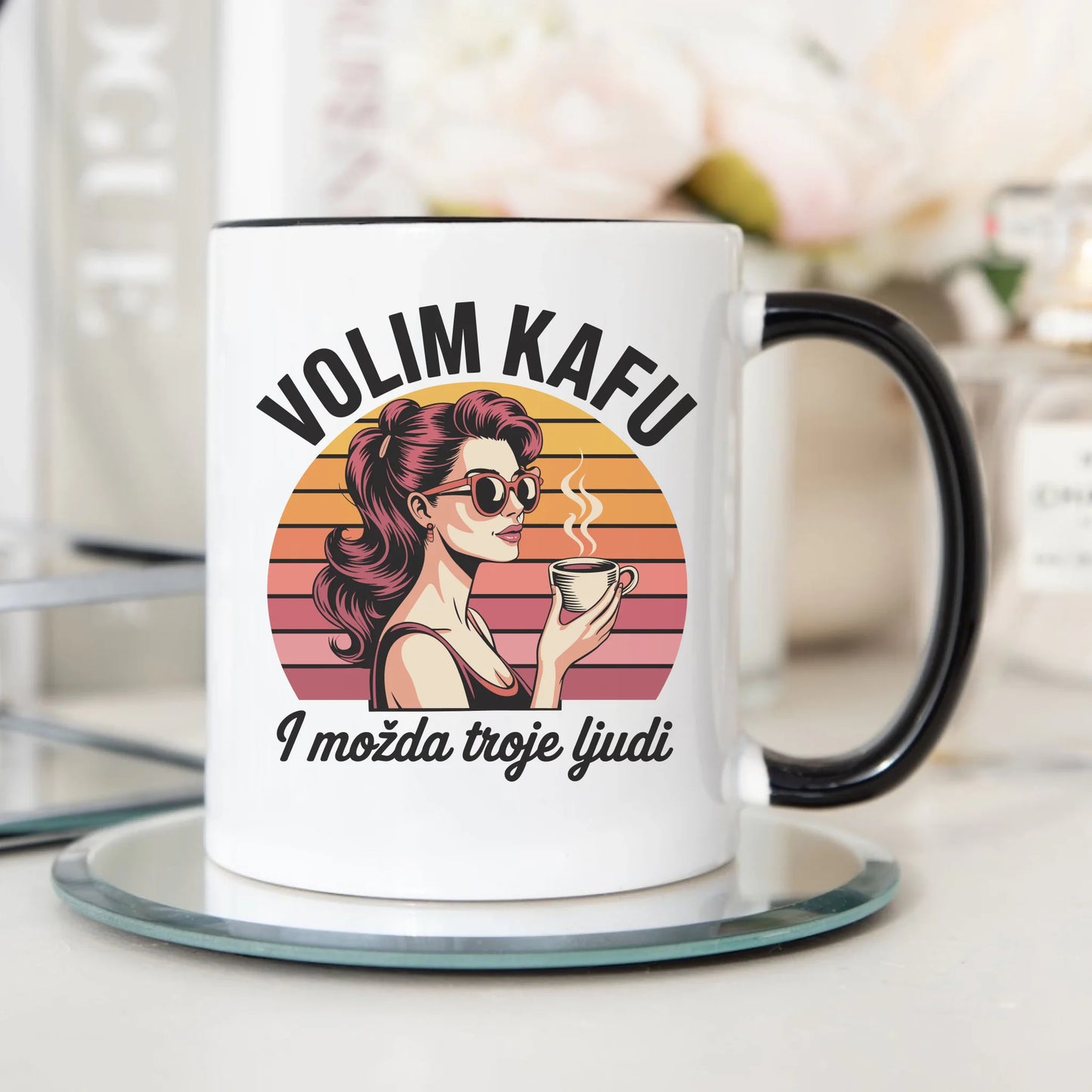 Volim kafu i možda troje ljudi - Šoljica
